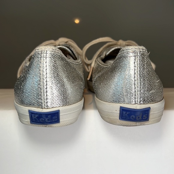 Metallic Silver Keds Champion Sneakers - Size 9 - Womens Classic Keds - Picture 4 of 14